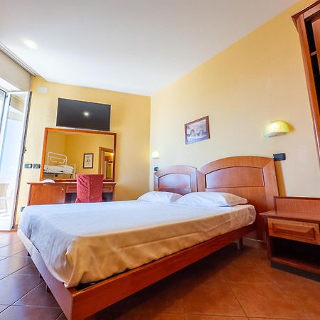 Hotel Audi Frontemare Rimini Dış mekan fotoğraf