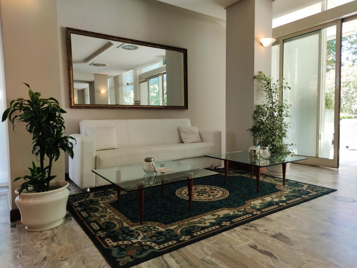Hotel Audi Frontemare Rimini Dış mekan fotoğraf