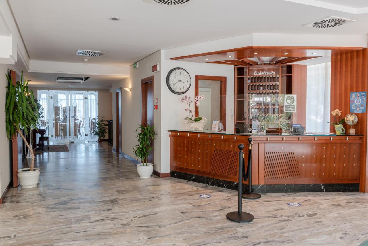 Hotel Audi Frontemare Rimini Dış mekan fotoğraf