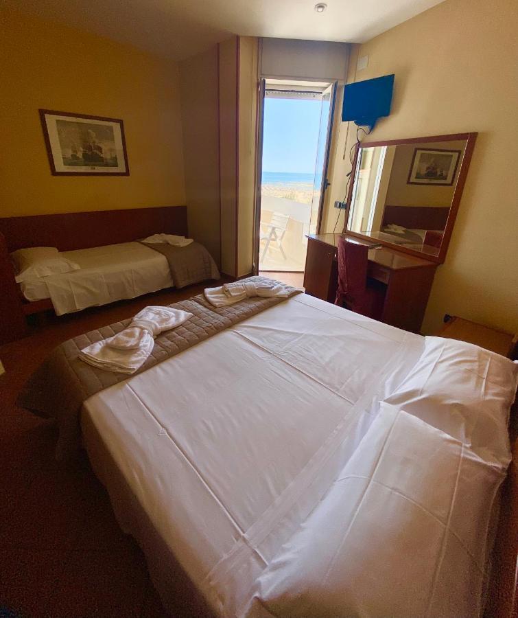 Hotel Audi Frontemare Rimini Dış mekan fotoğraf