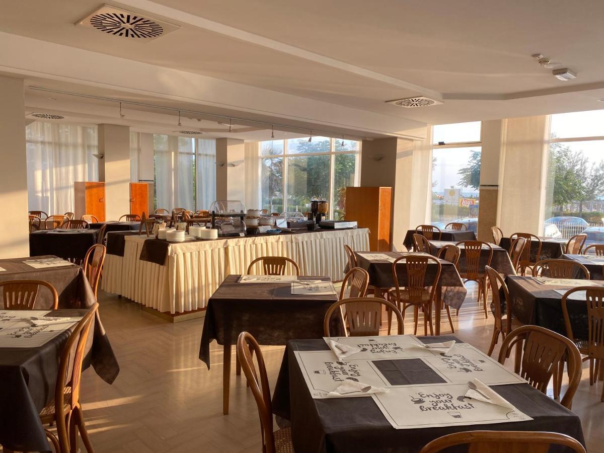 Hotel Audi Frontemare Rimini Dış mekan fotoğraf