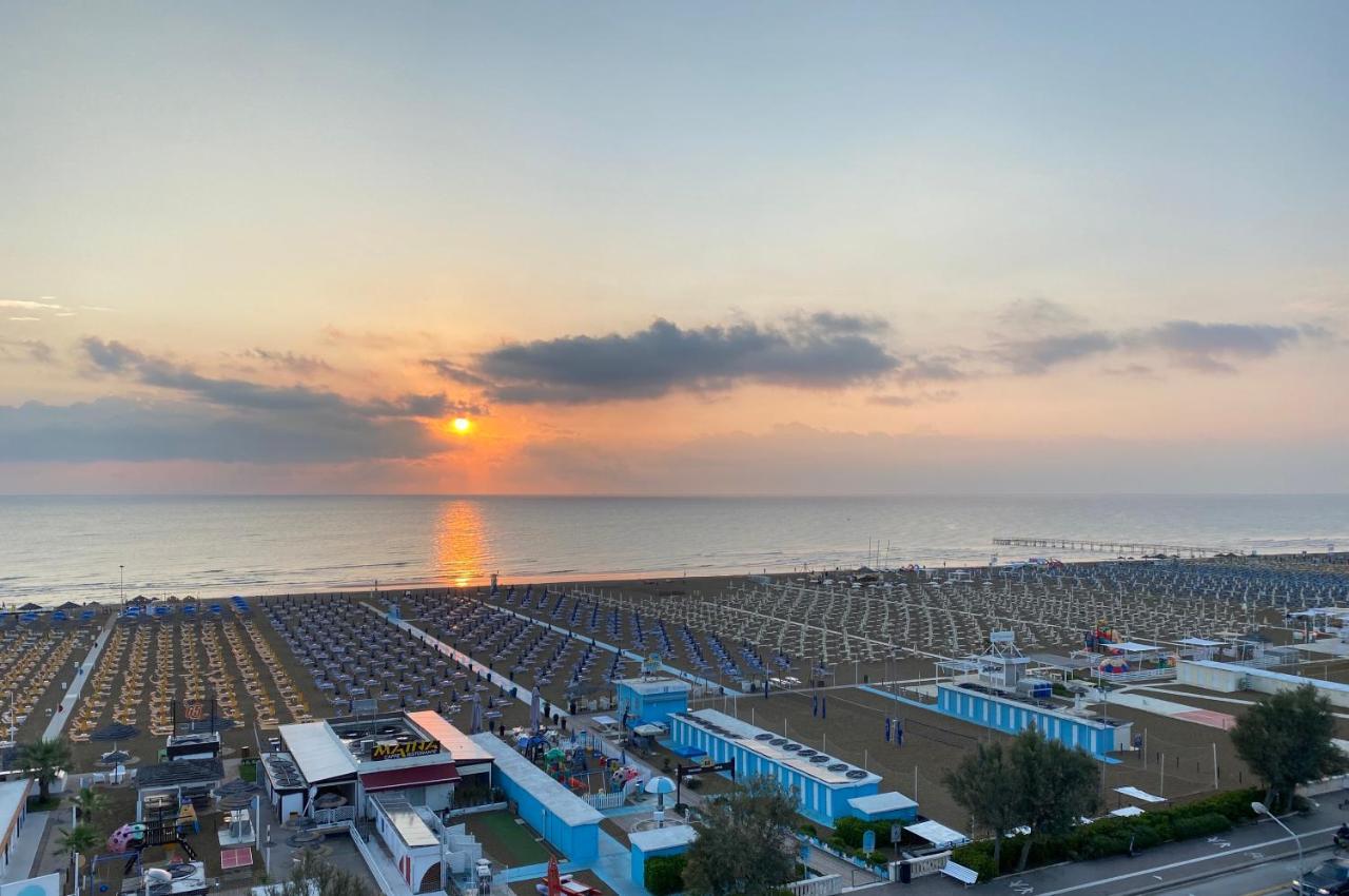 Hotel Audi Frontemare Rimini Dış mekan fotoğraf