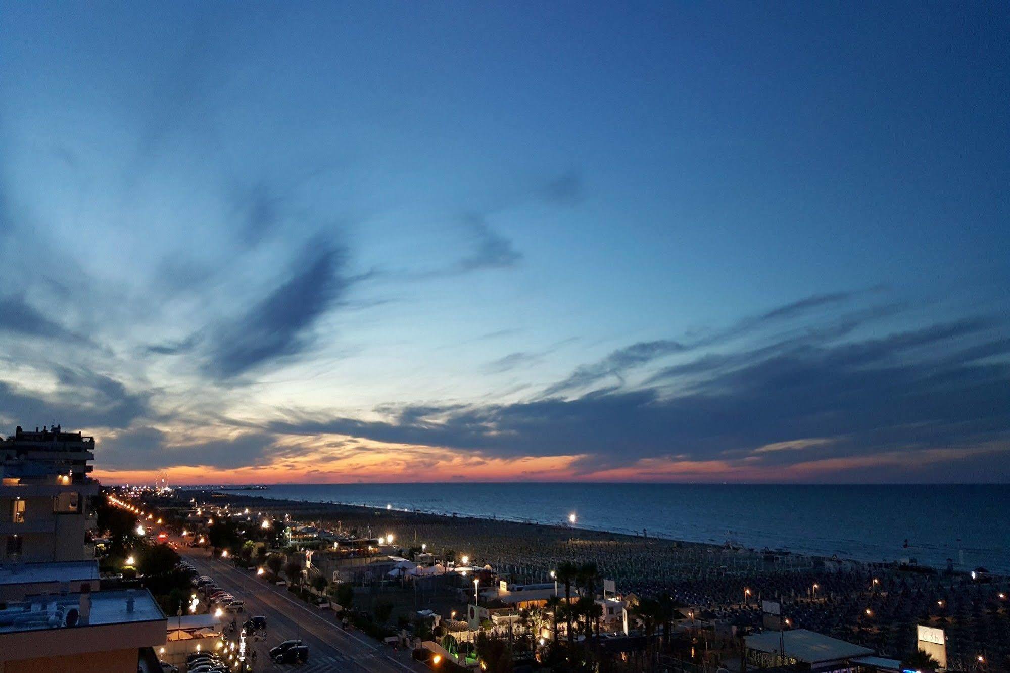 Hotel Audi Frontemare Rimini Dış mekan fotoğraf